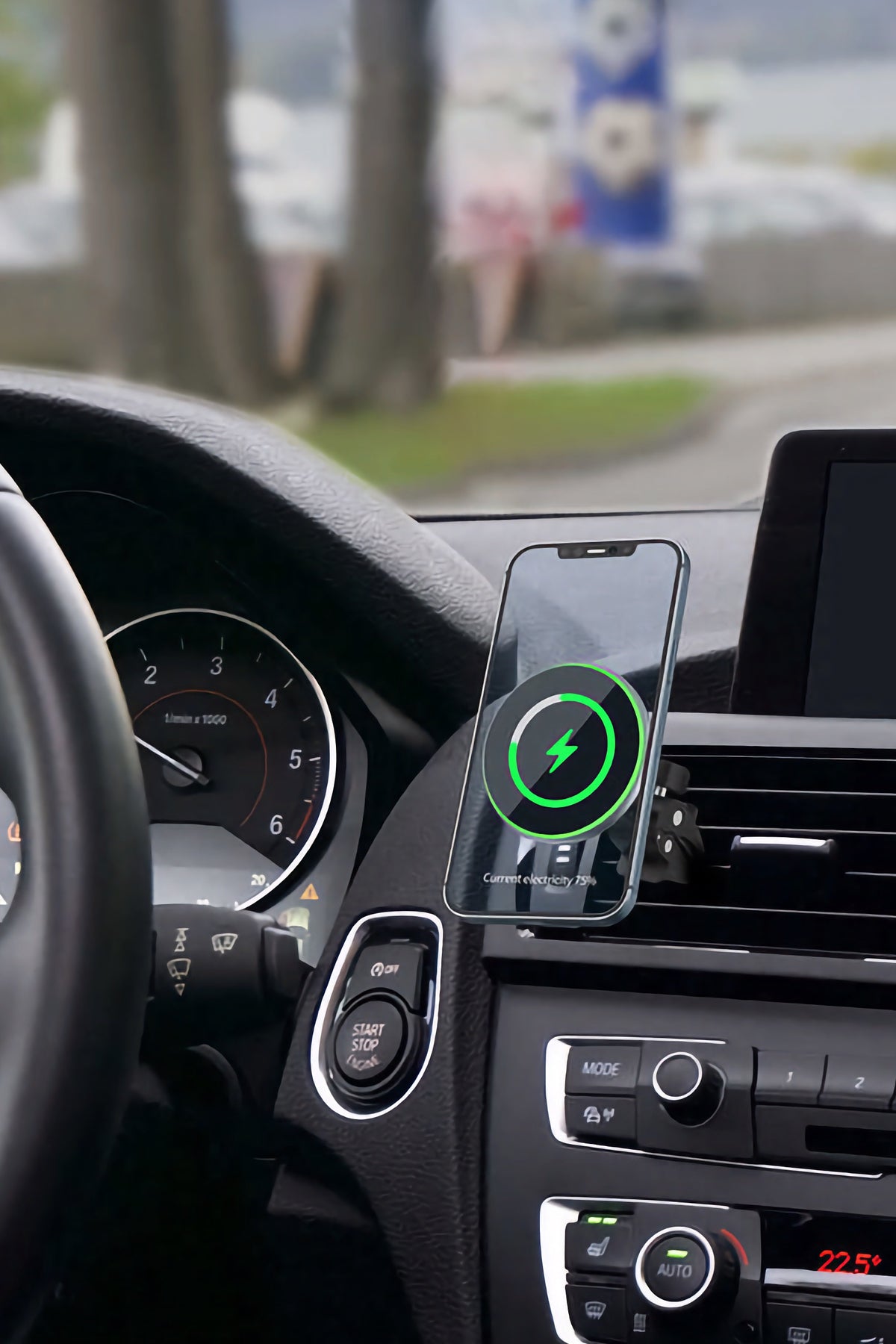 Wiwu Magsafe Uyumlu Mıknatıslı Araç Tutucu Şarj Cihazı 15w  Wiwu